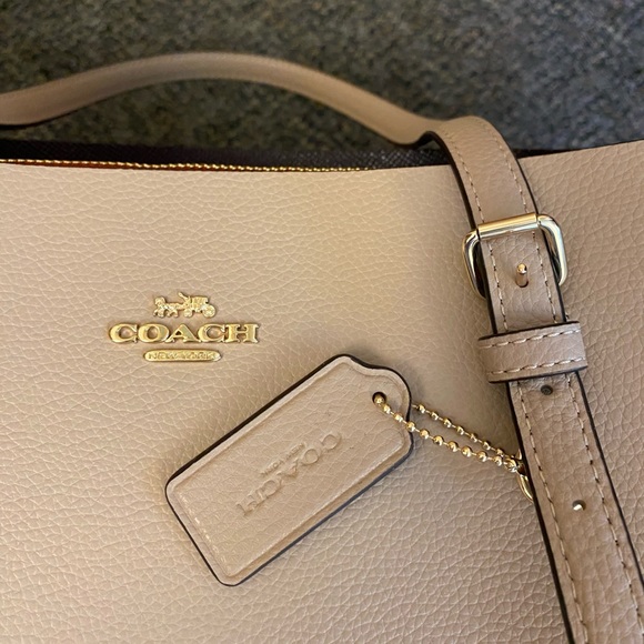 Coach Mollie Tote - Gold/Taupe Oxblood: SOLD OUT ONLINE - Picture 5 of 10